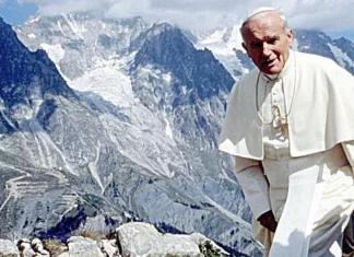 Тайните бягства на папа Йоан Павел II в планината Папа Йоан Павел II - скиор и планинар