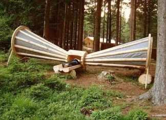 Гигантски мегафони усилват звуците на природата Гигантски мегафони усилват звуците на природата