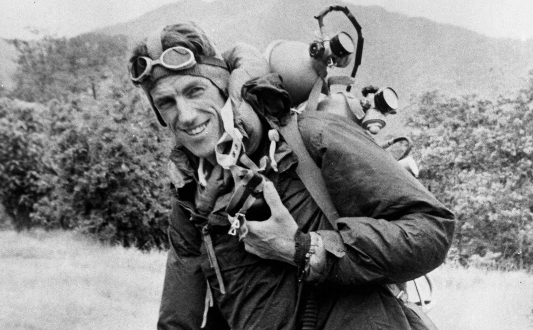 Sir-Edmund-Hillary antarctica21-com