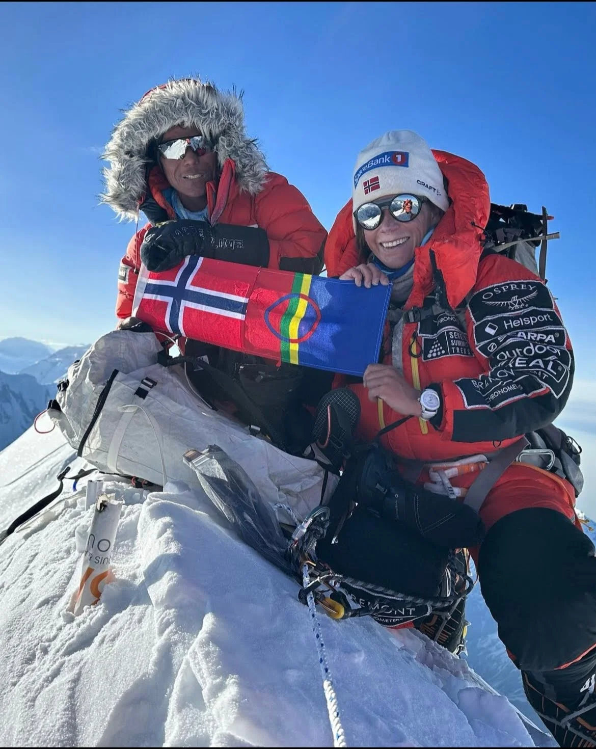 Кристин Харила и Тенджен Лама Шерпа