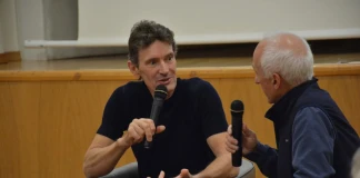 Давид Шамбр на българската и първа в световен мащаб премиера на „Златните пикели – Оскарите в алпинизма“ Давид Шамбр и Любомир Попйорданов