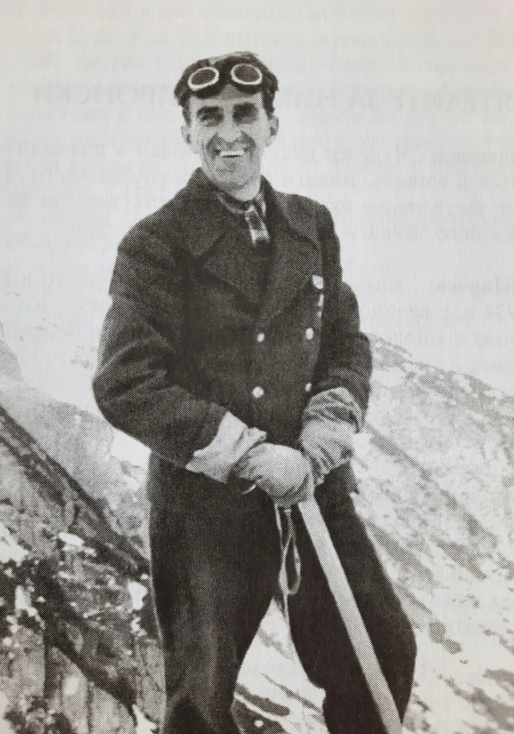 Никола Миронски е водач на първото цялостно преминаване по билото на Стара планина от Ком до Емине /1953 г./