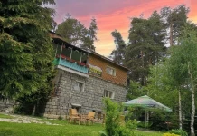 Хижа „Попови ливади“ Хижа "Попови ливади"