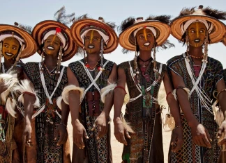 Странни традиции