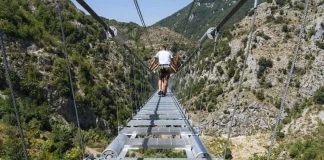 Въжен мост Кастелсарачено