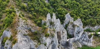 Чудните скали