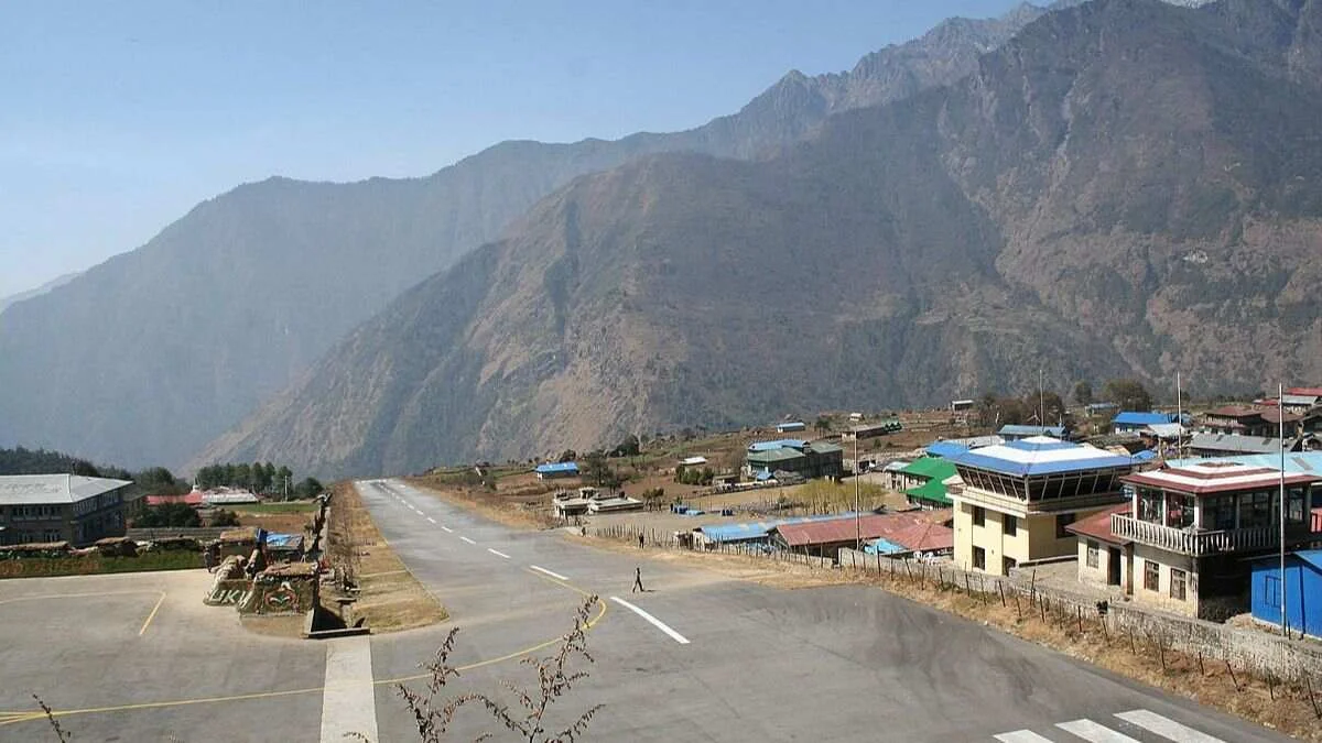 Летище Тензинг-Хилари