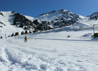 Цени в зимните ни ски курорти за сезон 2024/2025 (част 1): големи курорти Ски писта в Казахстан