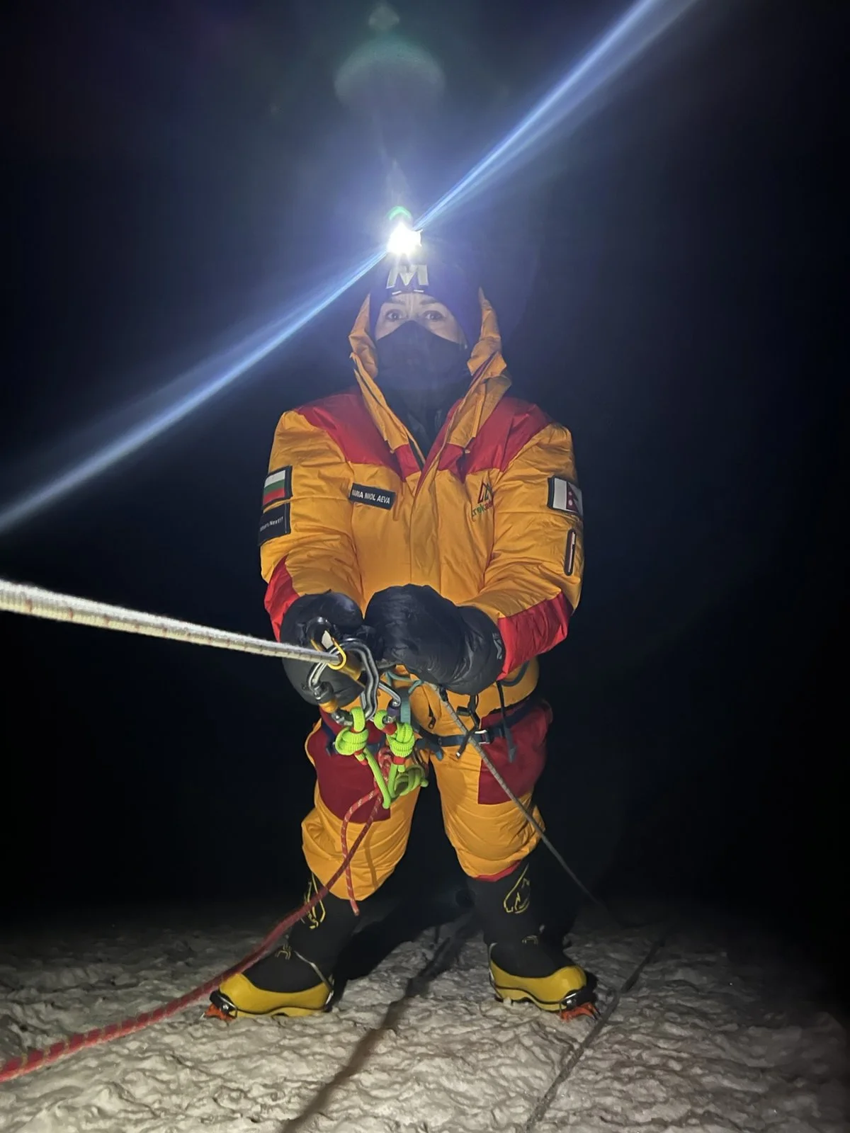 Мария Христова към в. Химлунг Химал (7126 м)