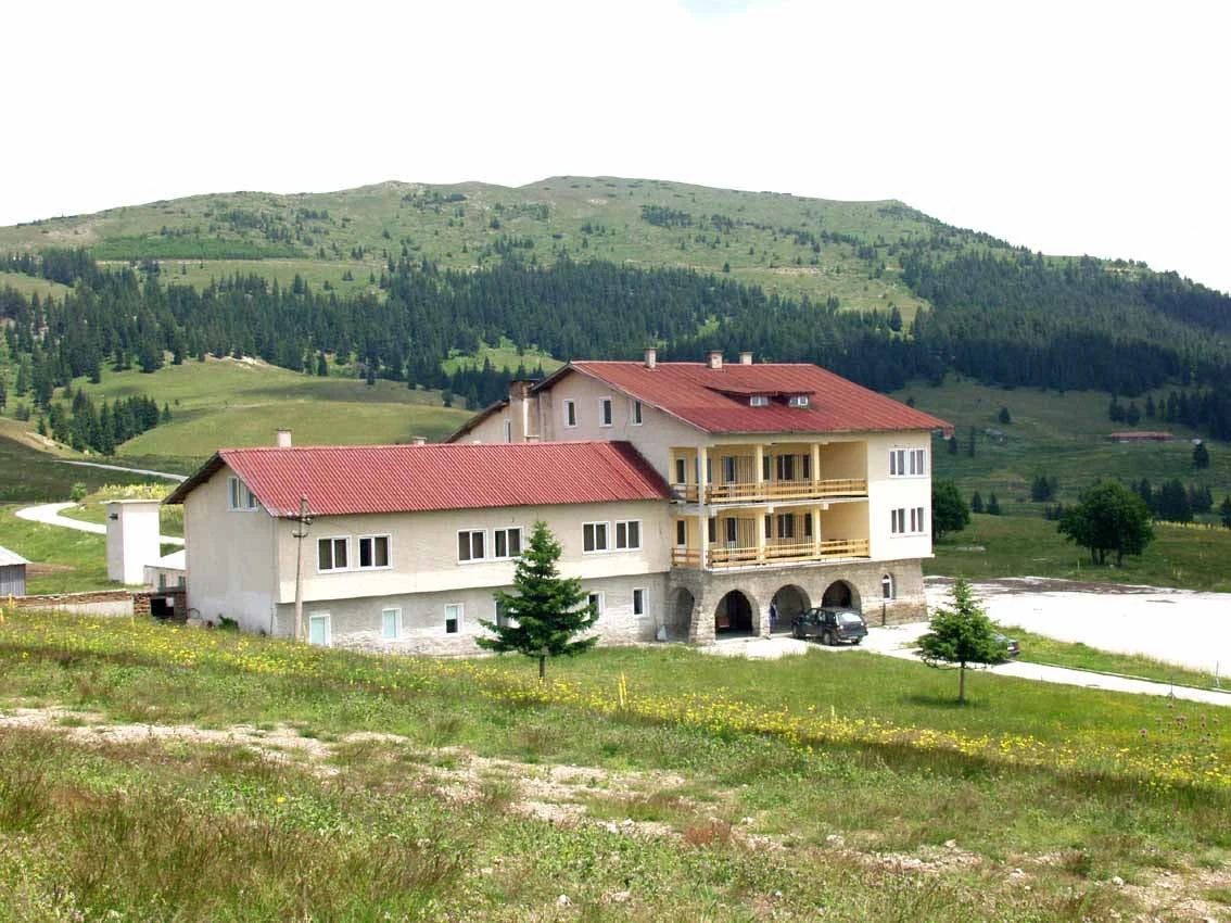 Хижа "Христо Смирненски"