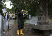Керхер почисти емблематичната чешма в градинката „Кристал“ в София Керхер почисти емблематичната чешма в градинката „Кристал“ в София