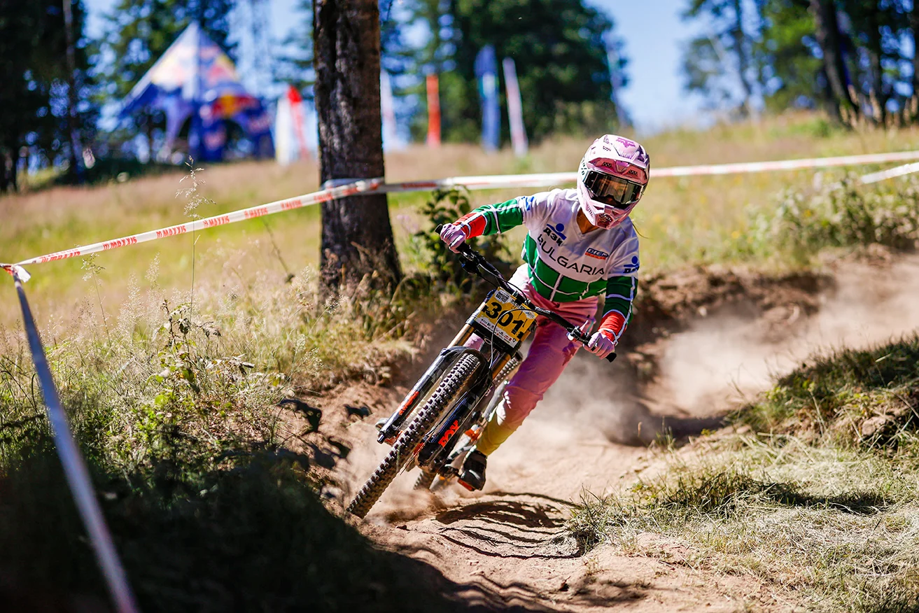 Деница Тошева