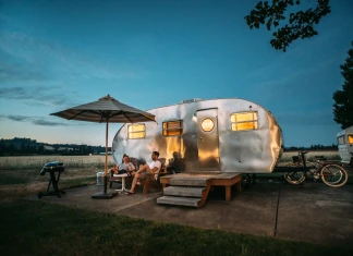 Диво къмпингуване