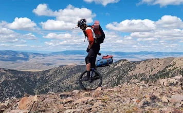 Мъж измина с едноколесен велосипед 1600 км по Continental Divide Trail Джейми Мосенгрен