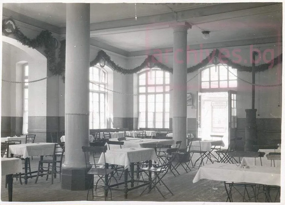 Салонът на хижа „Трапезица“, 1928 г.