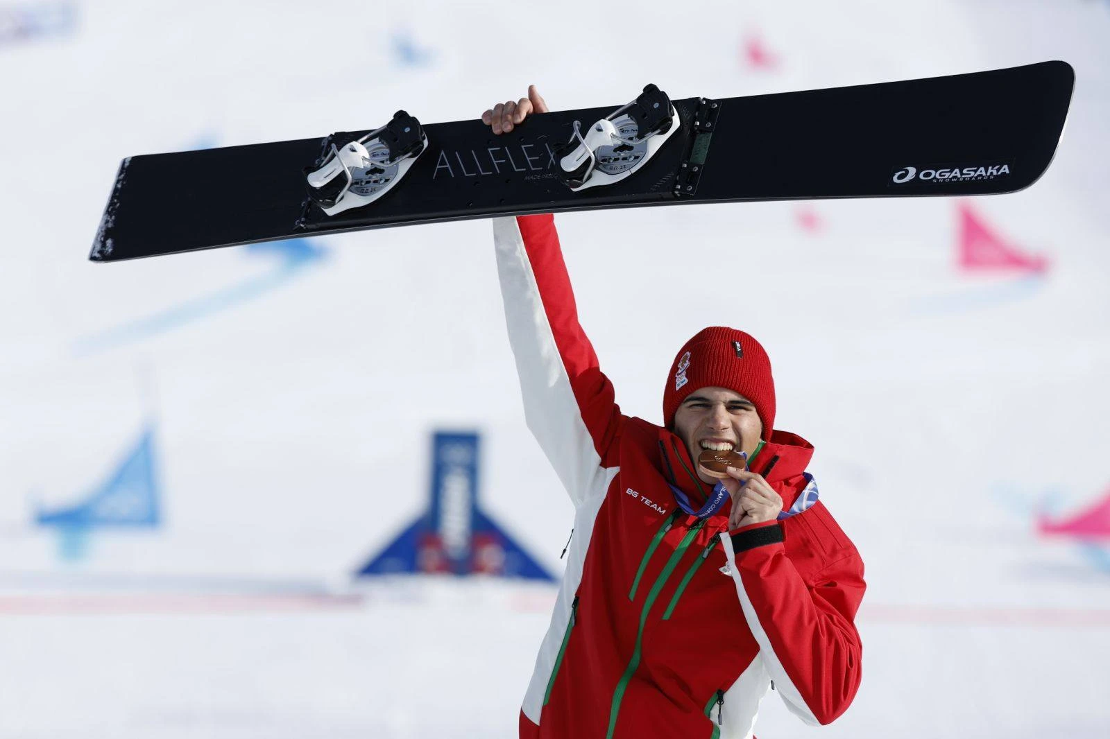 Тервел Замфиров на награждаването на зимната олимпиада 2026