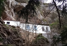 С бодра крачка… около Годеч Разбоишки манастир