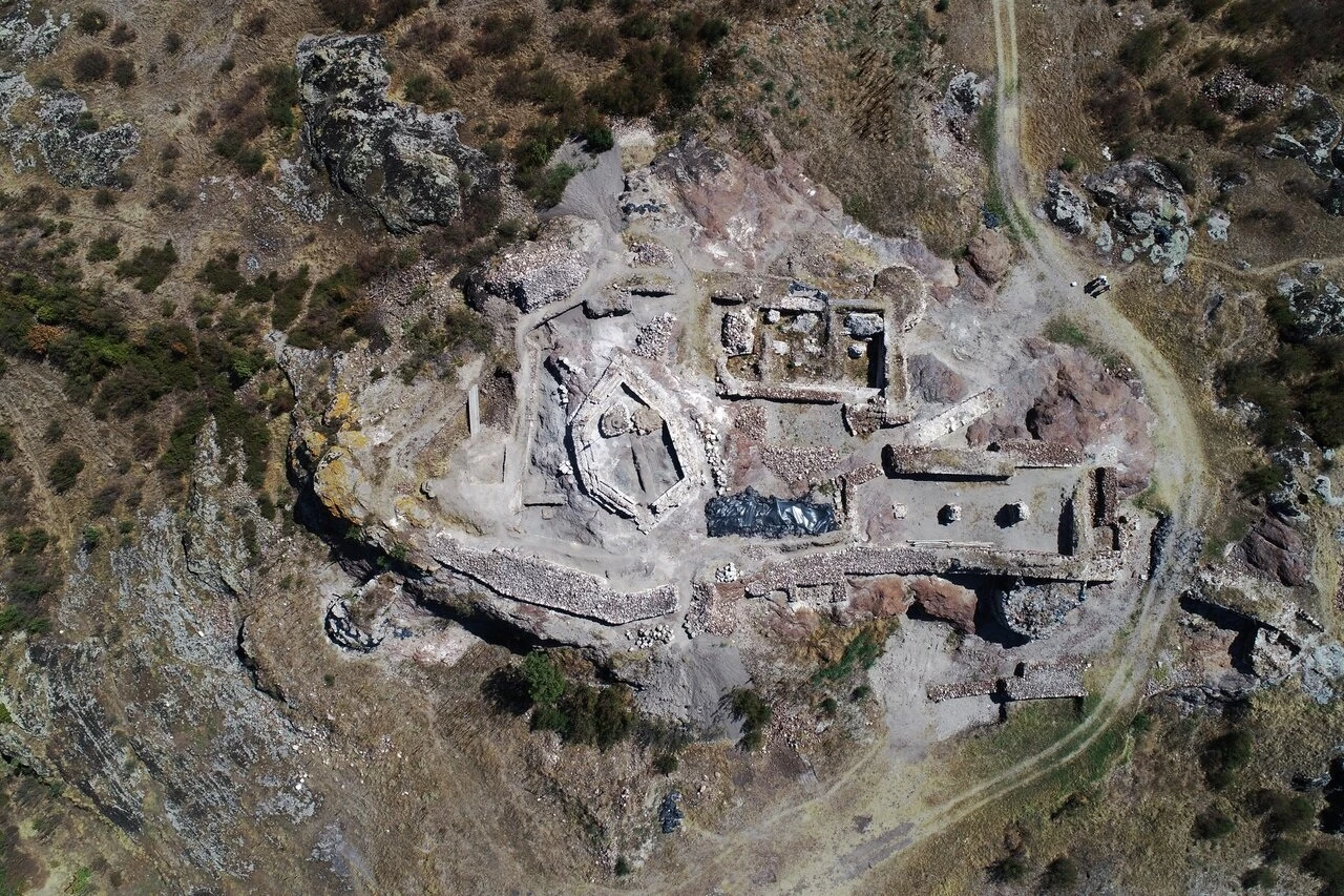 Крепост Русокастро