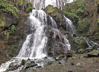 Долен Алеков водопад