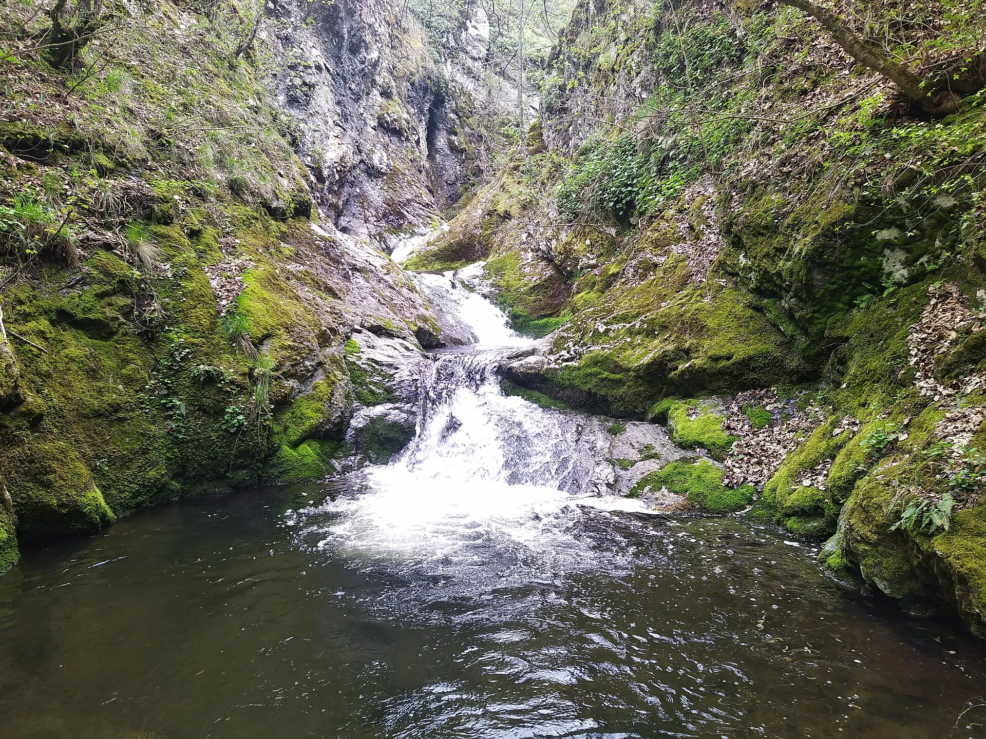 Водопад Казаните, с. Чавдар