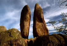 Мегалит Правите камъни