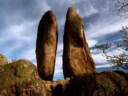 Мегалит Правите камъни