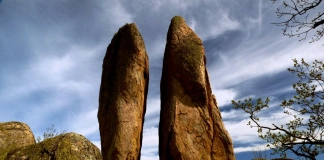 Мегалит Правите камъни