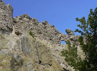 Крепост Устра